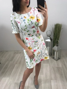 Sukienka Flowers - krótka, biała w kolorowe kwiaty